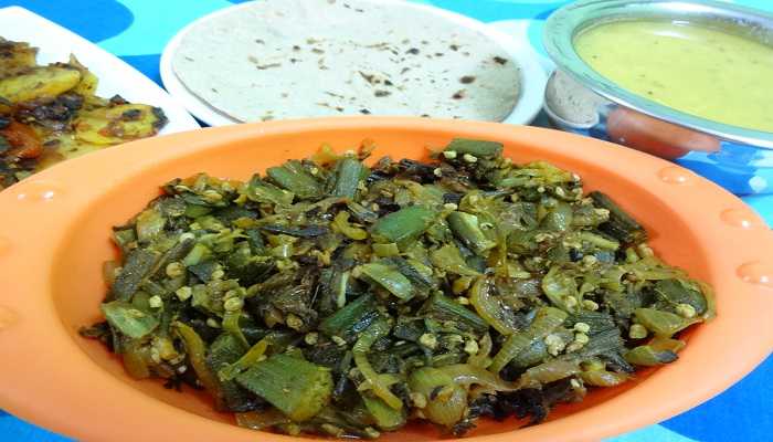 Bhindi Do Pyaza / Okra with Onions