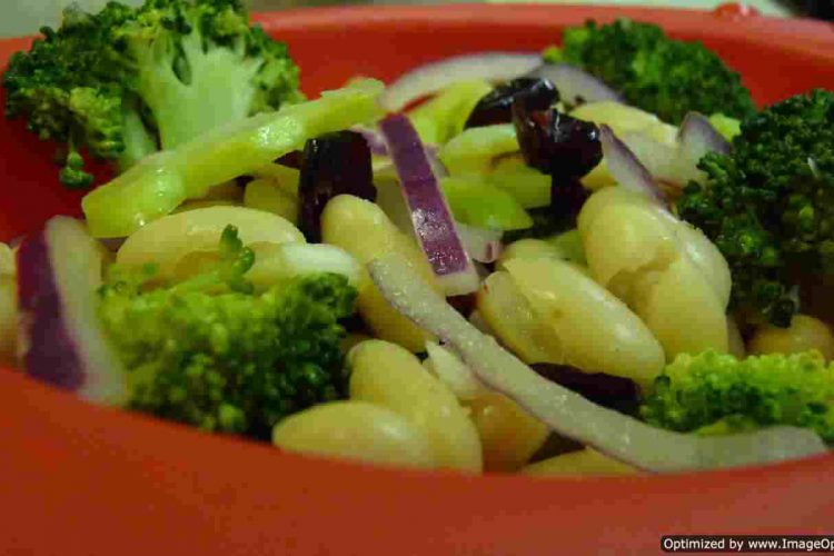 broccoli and cannellini beans salad