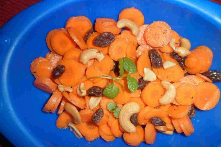 Carrot raisin salad