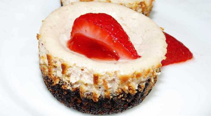 Strawberry Mini Cheese Cake recipe / Mini Cheese Cake with Oreo