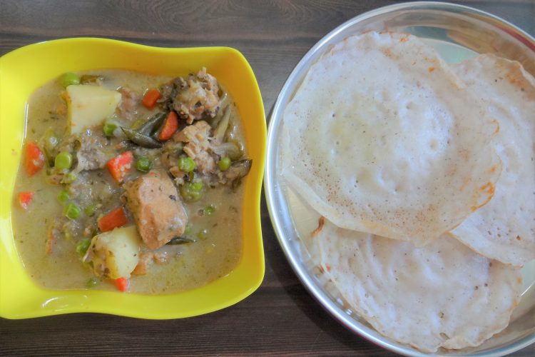 Kerala Chicken Stew / Easy Stew Recipe